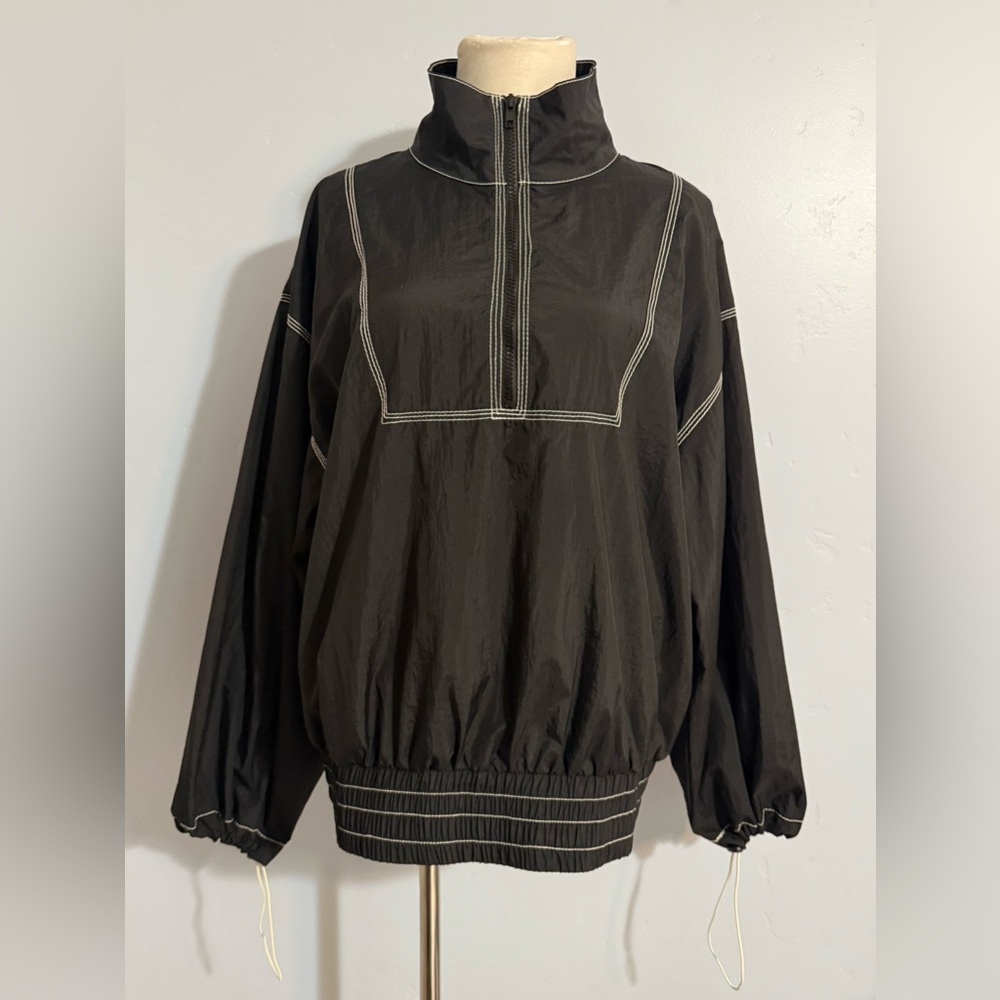 AYDA Chic Black Windbreaker - Picture 2 of 7